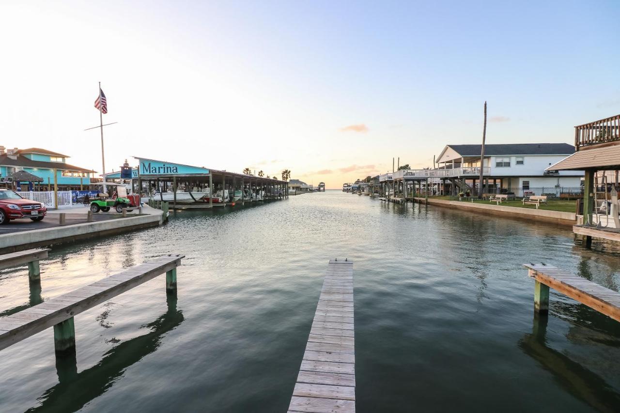 One-Of-A-Kind Beach Home With Lounge Bar Game Room Galveston Exterior photo